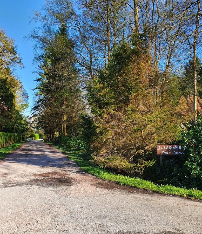 Le Clos Joly 14 Saint-Gatien-des-Bois Exterior photo